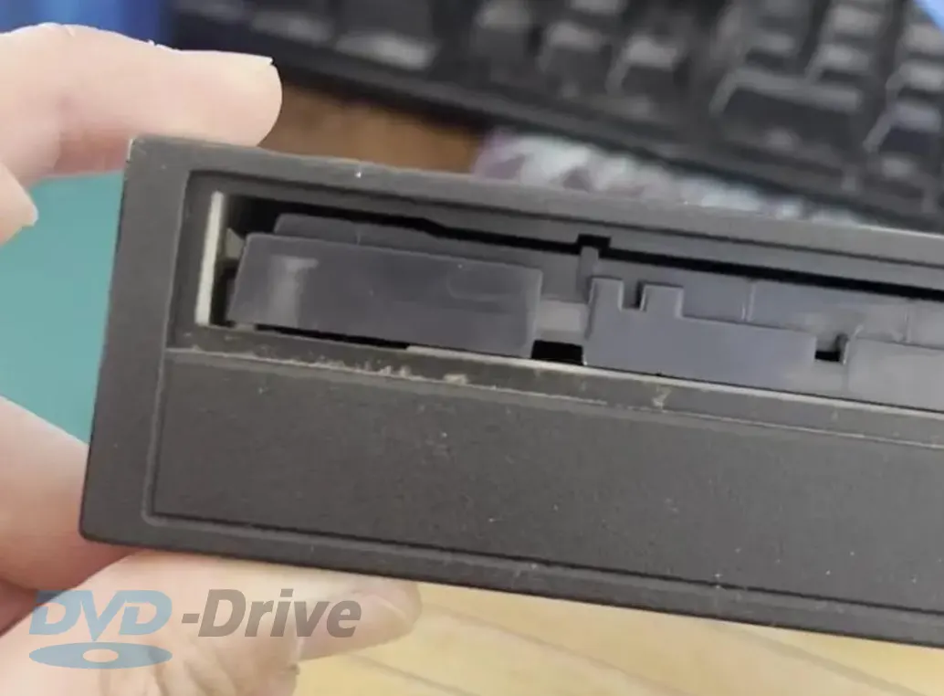 CD/DVD Drive Tray Stuck